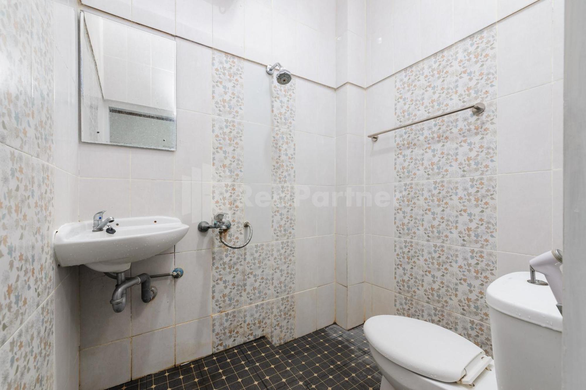 Ian Hotel Jaksa Mitra Reddoorz Jakarta Exterior photo